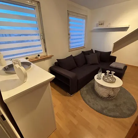 Gemuetliche Monteur- & In Uebach-palenberg Apartment Ubach-Palenberg