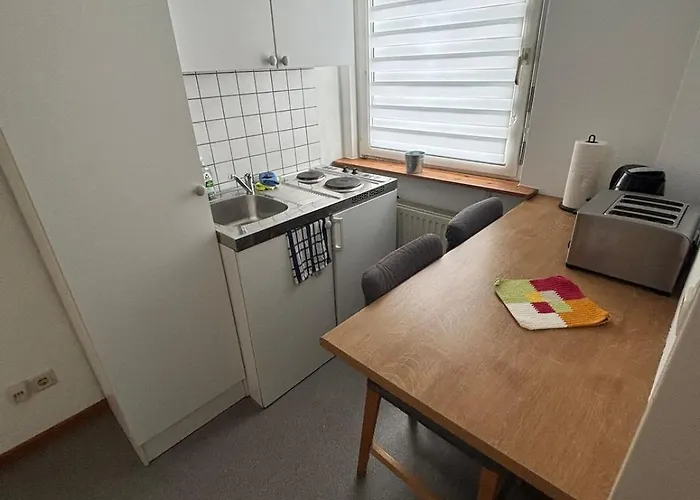 Gemuetliche Monteur- & In Uebach-palenberg Apartment